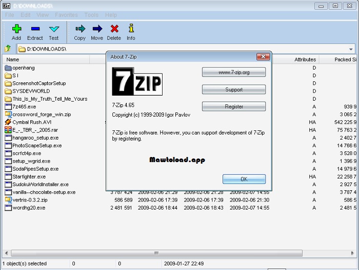 อินเทอร์เฟซของโปรแกรมจัดการไฟล์ 7-Zip แสดงโฟลเดอร์ ไฟล์บีบอัด และเครื่องมือบีบอัด